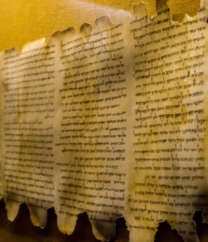 dead-sea-scrolls-qumran-caves.webp