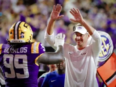 O futebol universitário finalmente alcançou Lane Kiffin