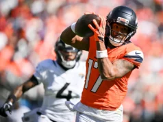Depois de 6 trimestres constantes no topo dos Jaguars, o ataque dos Broncos ganhou vida, fechando um buraco de 0-2