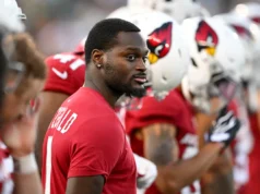 Cardinals esperam que RB Jeremiah Love jogue na semana 1 contra Chargers após lesão no tornozelo na pré-temporada
