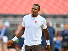 Browns QB Deshaun Watson, citado por excesso de velocidade, se declara inocente antes do início da temporada