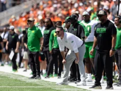 Vencedores e perdedores da semana 2 do futebol universitário: a derrota do Oregon para o 6º lugar do Oklahoma State é ruim, mas não acaba imediatamente com as esperanças dos Ducks nos playoffs