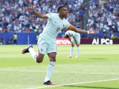 COPIE Mbappé da Nike, avançando através do esporte