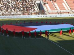 Com alegria e tristeza, o futebol palestino marca o retorno