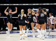 Nº 19 do vôlei Texas A&M derrotou o Nº 4 Stanford em quatro sets