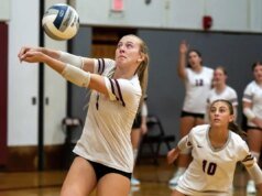 Alex Wemyss leva Burnt Hills a outro título de vôlei feminino