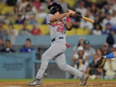Thomas Saggage lidera a explosão de 5 home run na vitória dos Cardinals por 13-8 sobre os Dodgers