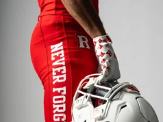 Confira os uniformes que o futebol Rutgers usará para homenagear as vidas perdidas no 11 de setembro