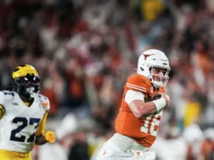 Quando é o jogo de futebol do Texas no sábado? Canal de TV, horário, informações de apostas para a semana 1