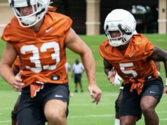 Atualização sobre lesão de Derek Cooper: Texas football RB deixou o jogo, visto em Texas State vs.