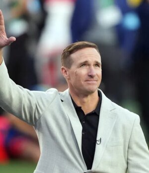 Drew Brees substitui Max Crosby em ‘Let's Go!'