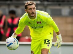Gateshead contratou o goleiro do Orient, Phillips, por empréstimo