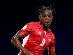 O extremo do Aldershot, Tuma, foi convocado por Malta