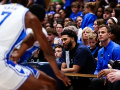 O atacante do Star Boston Celtics, Jayson Tatum, treinou com outros ex-alunos do Duke