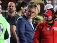 Ted Cruz se gaba da morte de suposta maldição esportiva após vitória no Texas