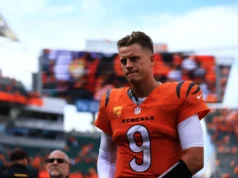 De acordo com Schefter da ESPN, as costas de Joe Burrow são motivo de preocupação para os Bengals