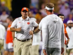 Clemson ficou destruído e envergonhado na estreia de Lane Kiffin na LSU