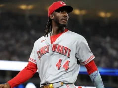 Reds News: Eli De La Cruz faz história no Dodger Stadium em 2026 com Monster Home Run