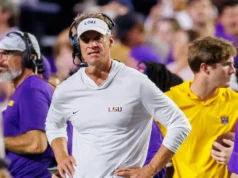 Notícias de futebol da LSU: Lane Kiffin fica 100% real na batalha de Sam Leavitt x LA Tech