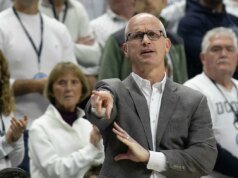 O time masculino de basquete da UConn jogará contra Virginia no Madison Square Garden em dezembro