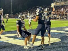 Wilton abriu o calendário cansativo com uma vitória sobre Norwalk atrás dos 3 TDs de Dennis Dustin