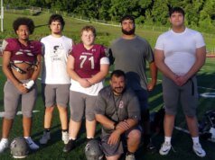 A prolífica linha ofensiva de Naugatuck está abrindo caminho para o jogo de chão dos Greyhounds