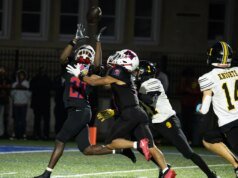 Monroe marcou um touchdown de seis maneiras diferentes sobre McQuaid