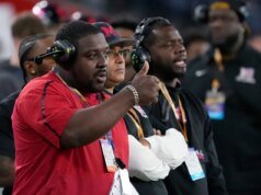 O técnico do Monroe, Terrell Cunningham, junta-se ao Varsity Voices para uma recapitulação da semana 3