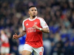 A ex-estrela do Arsenal descreveu o tratamento cruel antes de sua saída
