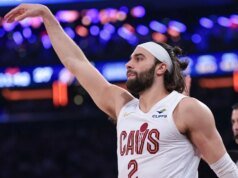 Max Strauss, do Clippers, revela que teve que sacrificar sua ‘bolsa’ pessoal para ter sucesso na NBA