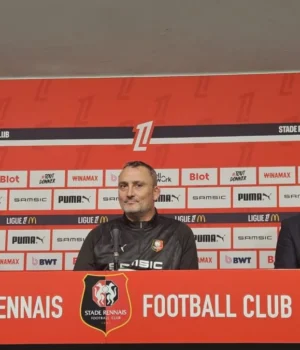 https3A2F2Fmedia.zenfs_.com2Fen2Fget_french_football_news_7022Fce5d79aae4ec3b8c7446b47c641b6fa5.webp