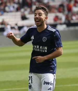 https3A2F2Fmedia.zenfs_.com2Fen2Fget_french_football_news_7022Fe06f2cff425ff23b499bedada565a099.webp