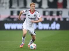 Fulham está pressionando para contratar Hugo Larsson do Eintracht Frankfurt