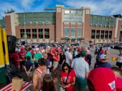 Muitas listas de desejos foram verificadas para o jogo Notre Dame-Wisconsin