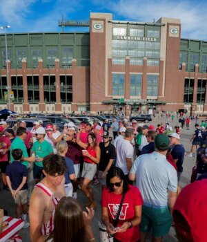 https3A2F2Fmedia.zenfs_.com2Fen2Fgreen-bay-press-gazette2F8f98228e543026ca18fe12d5ace31d51.jpg