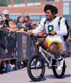 https3A2F2Fmedia.zenfs_.com2Fen2Fgreen_bay_packers_wire_usa_today_sports_articles_3272Fbdb3f553.webp