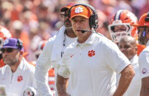 Classificações de futebol universitário após a semana 3: pesquisa atualizada de treinadores, AP top 25 para ACC