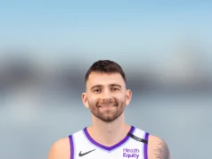 John Concher se juntou aos Knicks em um contrato de um ano