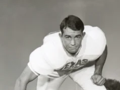 Bob McKay, um dos maiores atacantes da história do Texas Longhorn, morreu aos 78 anos