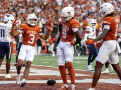 O número 1 do Texas ultrapassa o UTSA em um ajuste final antes de iniciar o jogo na SEC