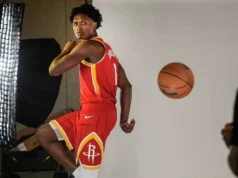 10 coisas que aprendemos no Rockets Media Day, desde os gols de Amen Thompson até o GTA VI de Steven Adams
