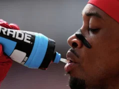 O wide receiver do UH, Stephon Johnson, foi liberado para jogar pelos Cougars contra o Southern