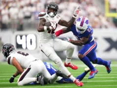 CJ Gardner-Johnson do Bills fala com CJ Stroud após vitória no lixo, mas cabeça fria no vestiário
