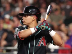 O Houston Astros reivindicou a isenção do outfielder Jorge Barossa do Arizona Diamondbacks.