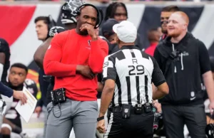 DeMeco Ryans defende a chamada de quarta descida do Houston Texans contra o Bengals. Ele explica o que deu errado