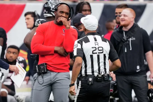 DeMeco Ryans defende a chamada de quarta descida do Houston Texans contra o Bengals. Ele explica o que deu errado