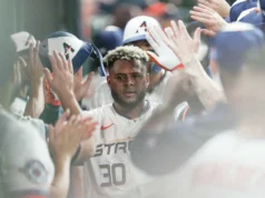Nelson Velazquez teve um mês agitado, mas o novo outfielder do Houston Astros fez grandes home runs.