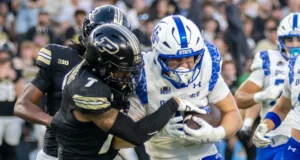 O futebol de Purdue foi reprovado em sua programação, ficando aquém do confronto de sábado
