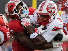 O futebol de Indiana apresentou grandes expectativas na vitória sobre Western Kentucky