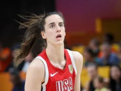 O arremesso de 3 pontos de Caitlin Clark não ilumina a Copa do Mundo da Fiba, mas ‘ótima jogada’ ilumina os EUA